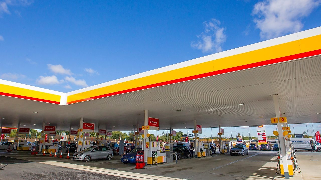 Akaryakıt istasyonu