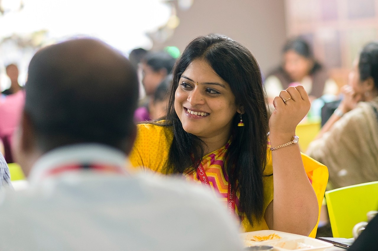 Shell çalışanları öğle yemeğinde