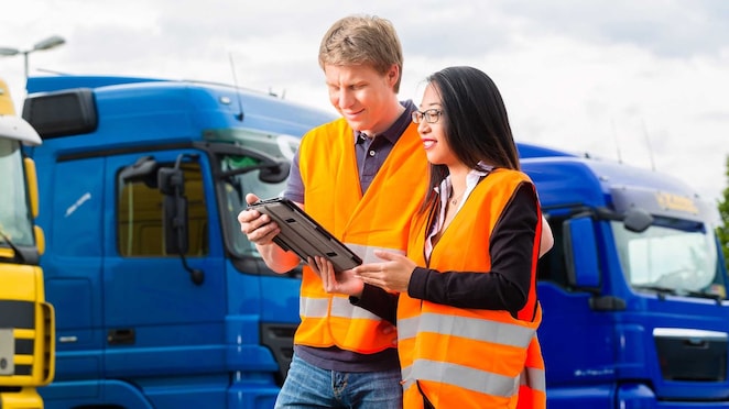 employee in orange