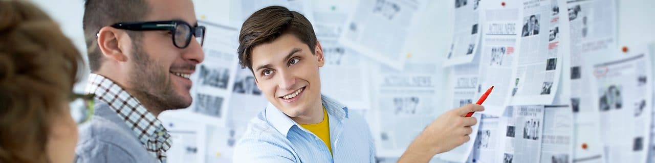 İş sunumu yapan çalışan