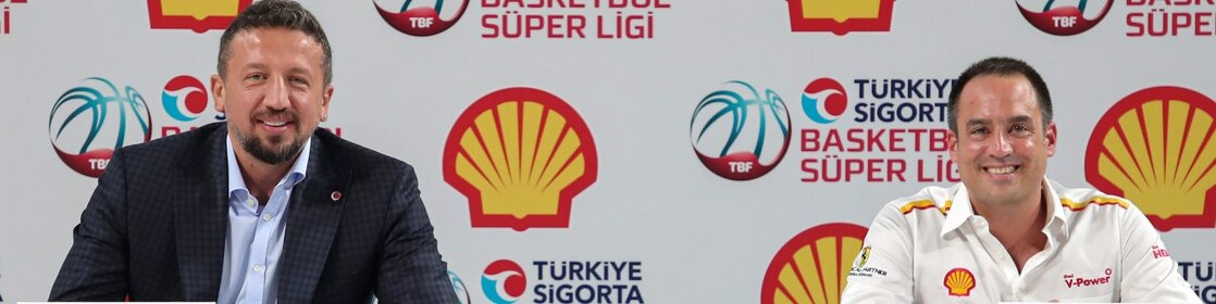 Türkiye Basketbol Federasyonu Başkanı Hidayet Türkoğlu ve Shell & Turcas CEO’su Emre Turanlı