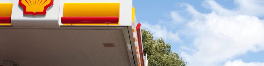 Shell pecten logo on refueling station