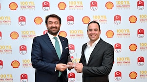 Türkiye Milli Paralimpik Komitesi Başkanı Dr. Av. Murat Aksu ve Shell & Turcas CEO Emre Turanlı