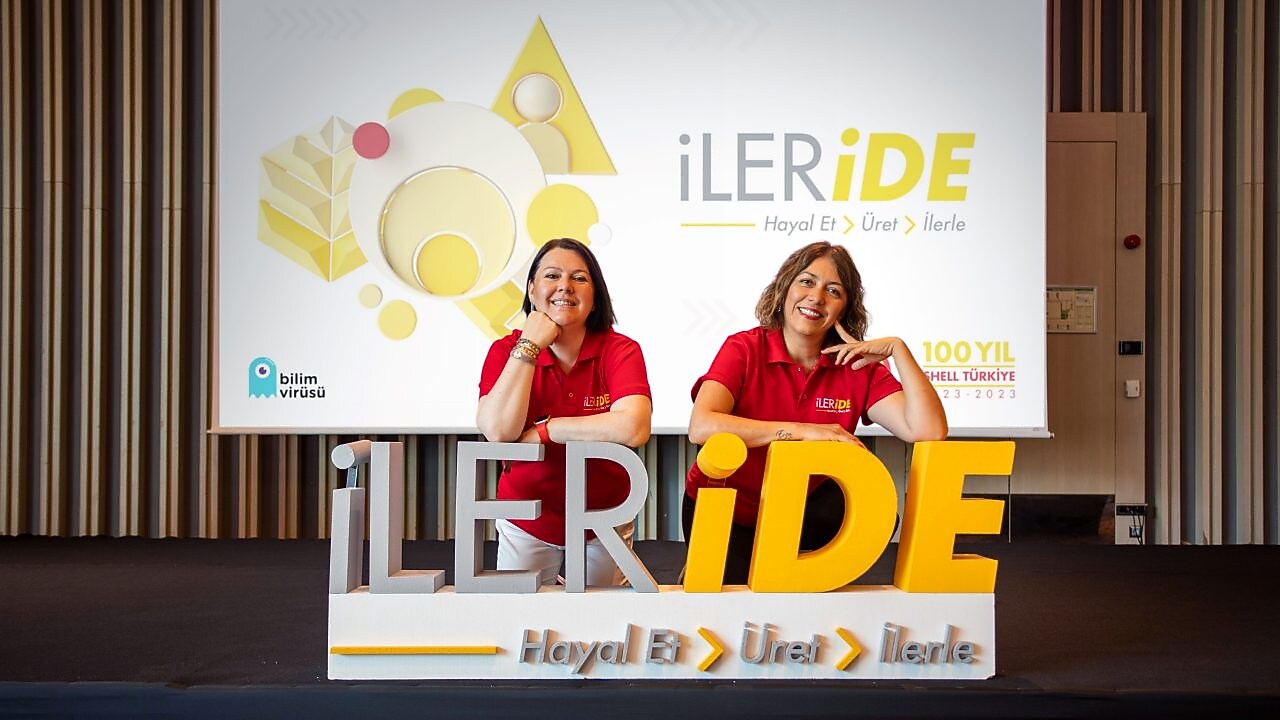 Shell Türkiye Kurumsal İletişim Direktörü ve Shell&Turcas İcra Kurulu Üyesi Meltem Okyar Perdeci ve Bilim Virüsü Kurucusu Şule Yücebıyık