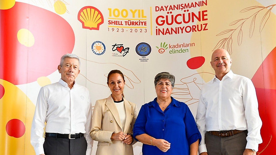 Shell Türkiye Ülke Başkanı Ahmet Erdem, TOG Vakfı Genel Müdürü Ayşe Kırımlı, TKDF Başkanı Canan Güllü ve TEGV Genel Müdürü Sait Tosyalı
