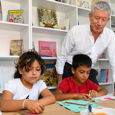 Shell Türkiye Ülke Başkanı Ahmet Erdem, Hatay Aşağı Ekinci 1 Konteyner Kent Shell Öğrenim Biriminde.