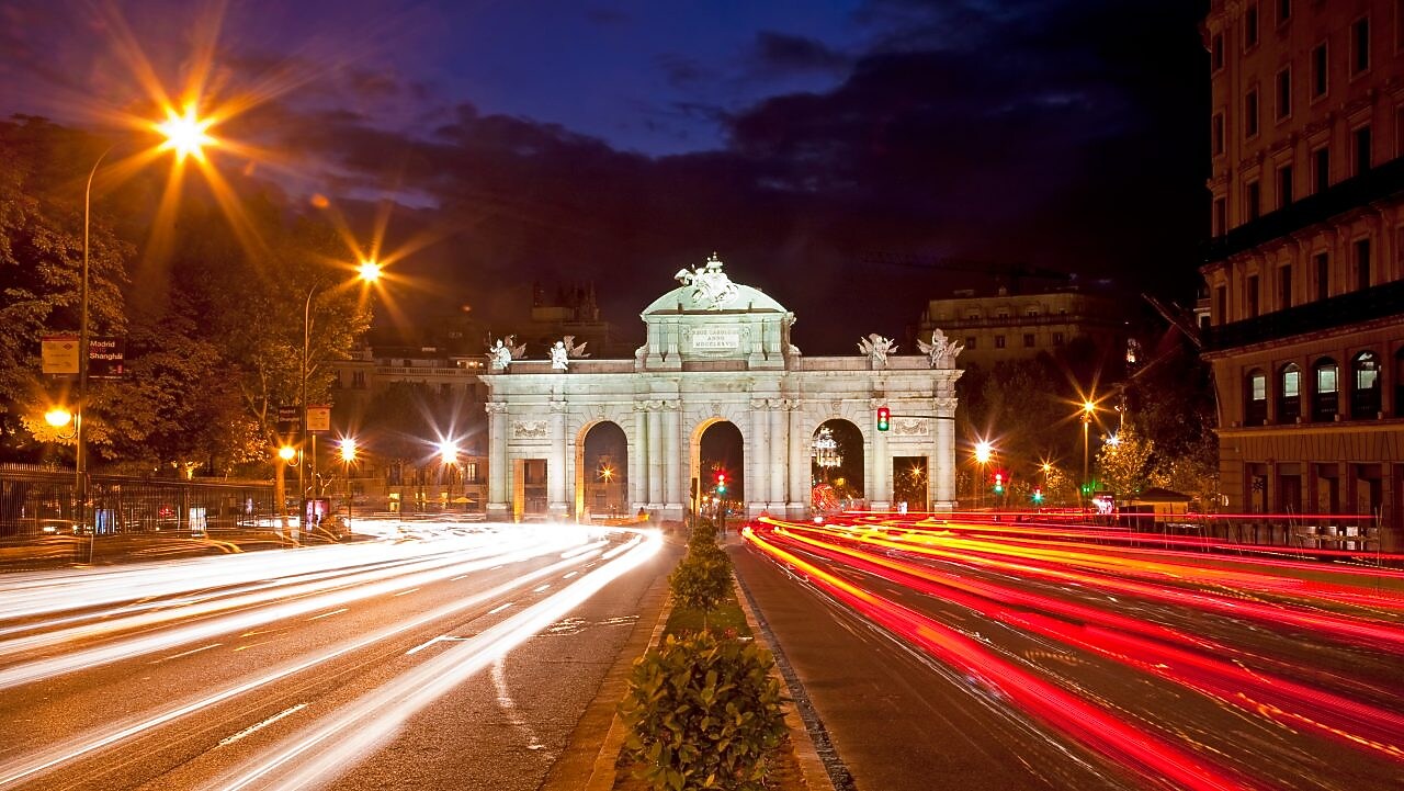 Gece Puerta de Alcala