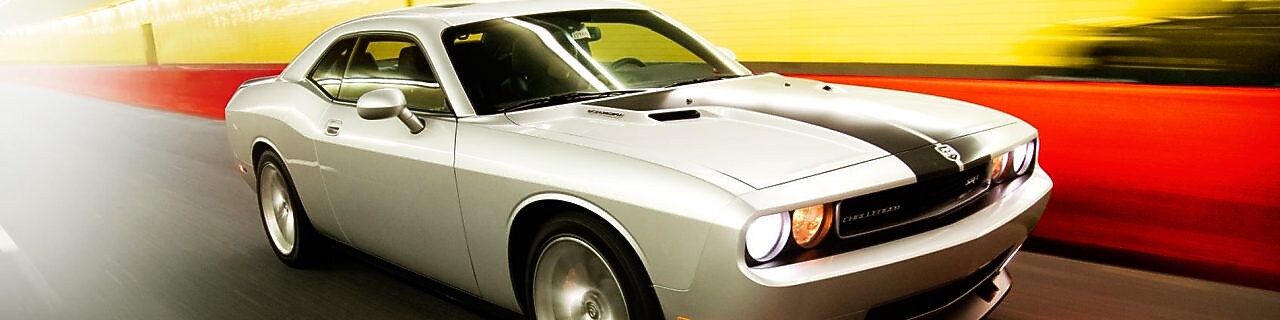 San Francisco'da tünelden geçen Mustang