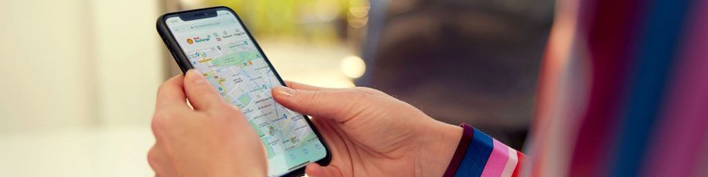 Shell Recharge Türkiye Mobil Uygulamasını, App Store ve Google Play Store mağazalarından ücretsiz olarak indirip Shell Recharge Türkiye dünyasına giriş yapabilirsiniz.