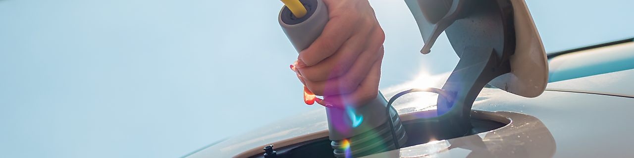 Müşteri Operasyonları ekibimize 4442020 üzerinden ulaşarak tüm görüş, öneri ve şikayetleriniz bizimle paylaşabilir işlemlerinizi kolayca gerçekleştirebilirsiniz. Ekibimiz 7/24 hizmet vermektedir.