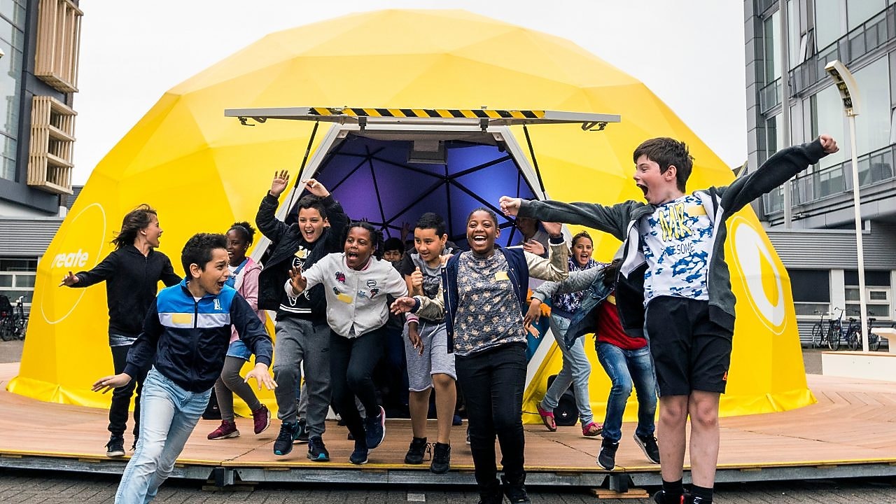 Donglian yerleşim köyündeki kreş